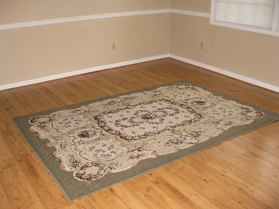 5th image of 126 Oakmont Dr APT 5