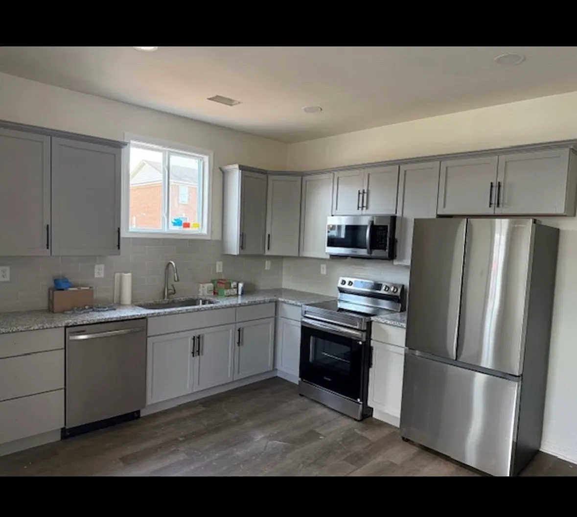 3 bed, 2.5 bath, 1800 sqft, $1,875 — Photo 4
