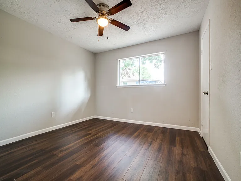 287 Eldon St #1 — Photo 20