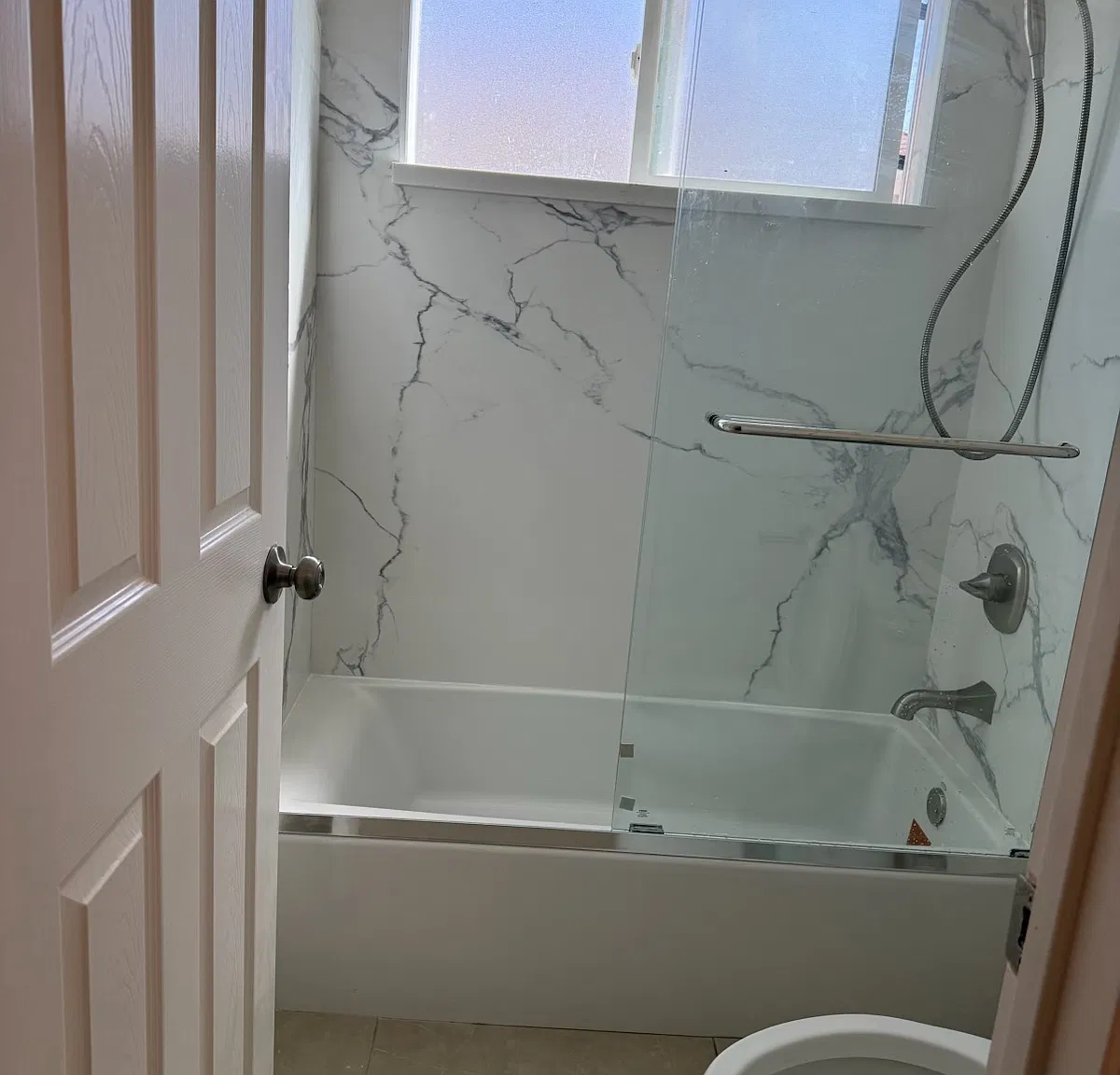 2 bed, 1000 sqft, $3,750 — Photo 3