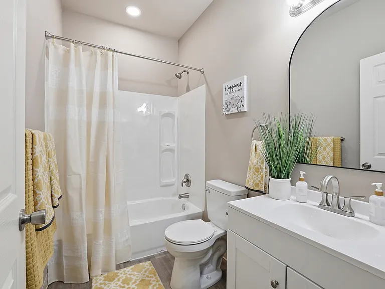 1406 Bonvillain St — Photo 13