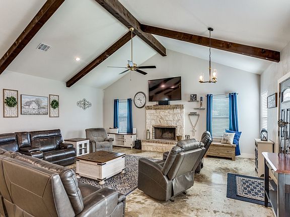 4th image of 115 Kriston Ln