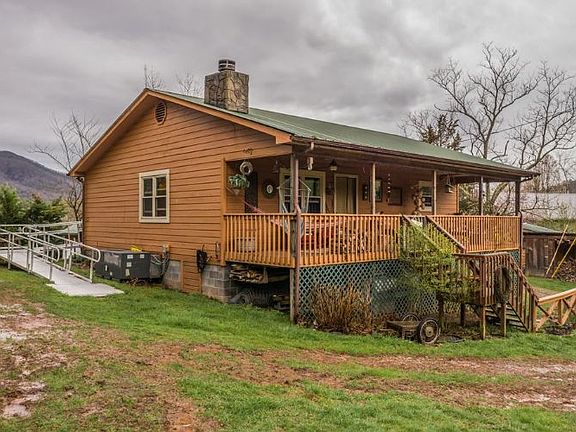 3rd image of 140 Buena Vista Way