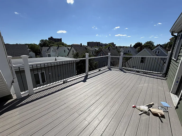 18 Dana St — Photo 11