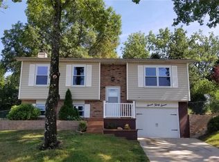 737 Pine Hvn, Fenton, MO 63026