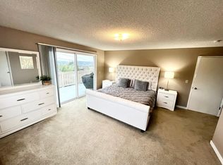 4008 37th Ave SW, Seattle, WA 98126
