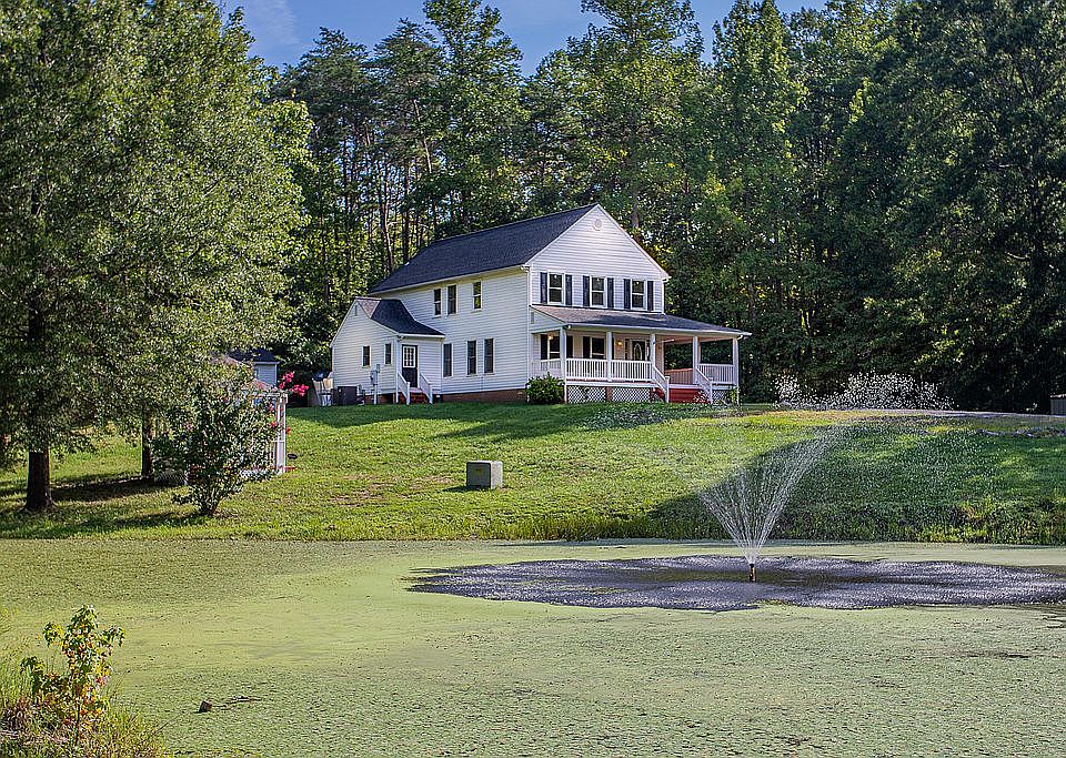 1st image of 19058 Bent Oak Ln