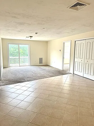5 Rogers Way Photo 1