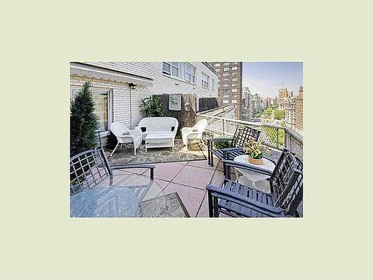 2nd image of 155 W 68th St APT 1826
