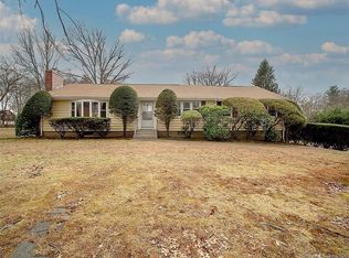 147 Cricket Ln, Orange, CT 06477