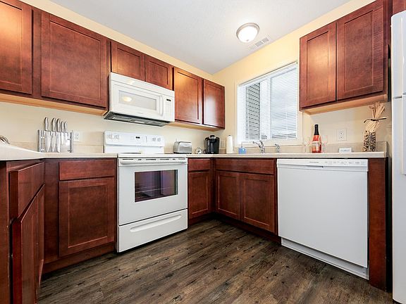 3rd image of 3891 Vale Dr #3891