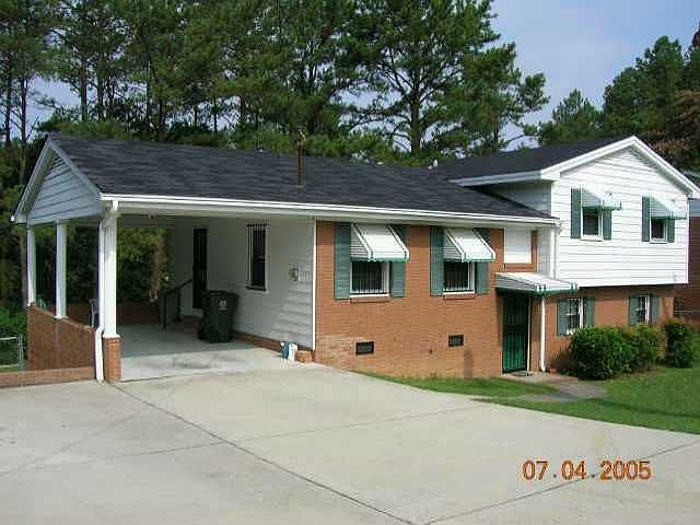 2nd image of 604 Peyton St