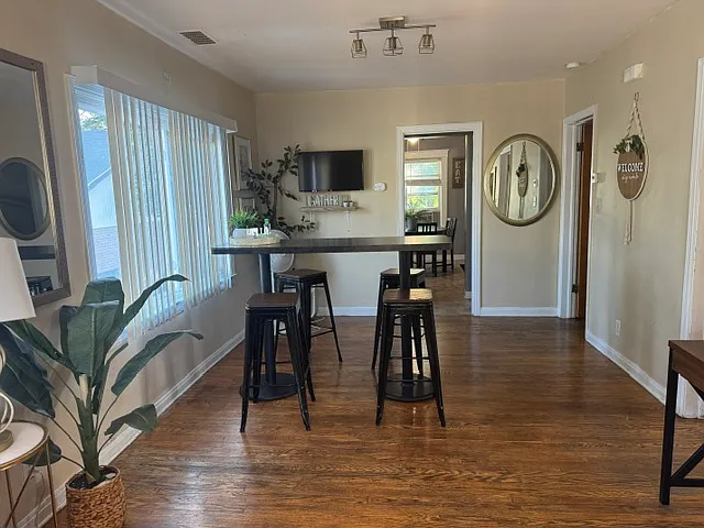 2712 Parade St #1 — Photo 2