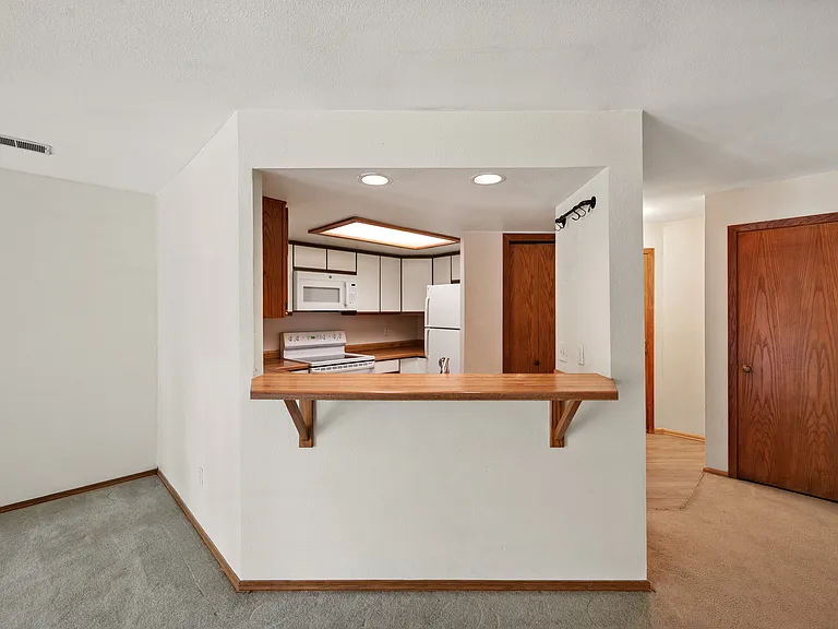 2962 Shadow Creek Dr #108 — Photo 5