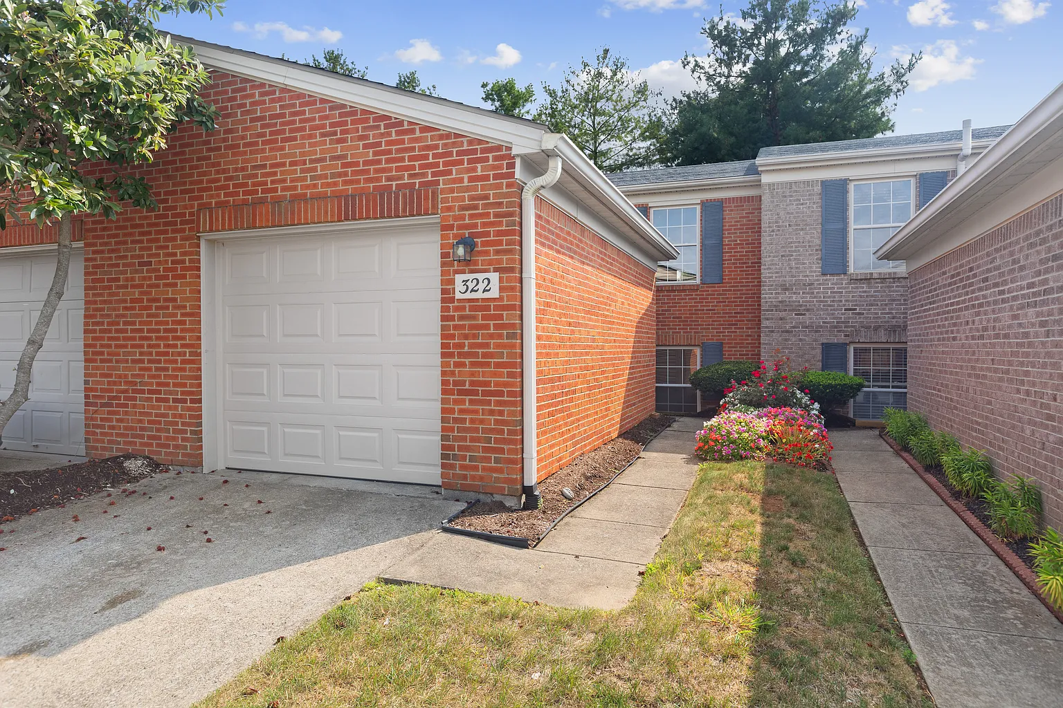 322 Outrider Way photo 1