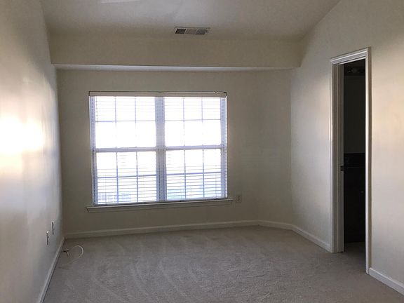 4th image of 1498 Cove Creek Cir #1498