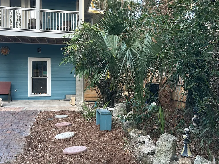 115 NE 8th St #115 — Photo 13