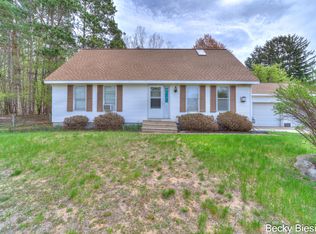 823 Warner St, Whitehall, MI 49461