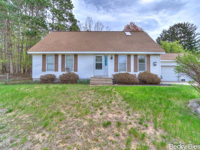 823 Warner St, Whitehall, MI, 49461