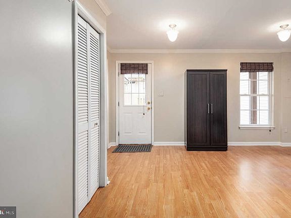 5th image of 11136 Gander Ct
