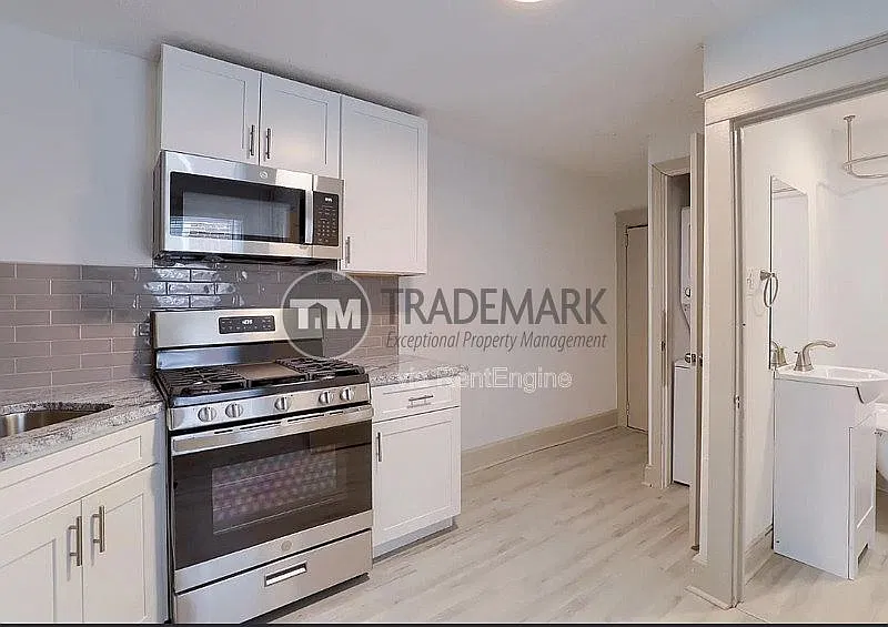 1 bed, 1.0 bath, 485 sqft, $1,350 — Photo 1