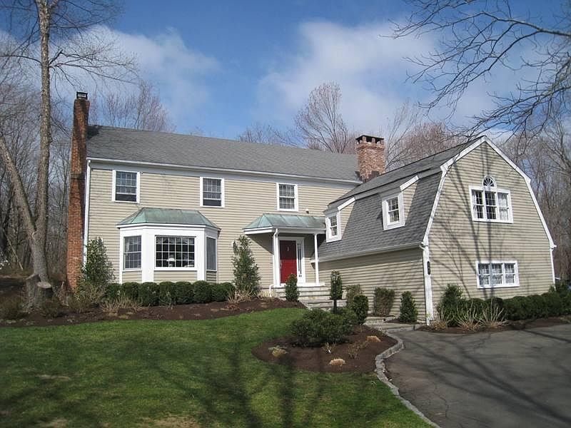 Pristine Updated Center Hall Colonial!