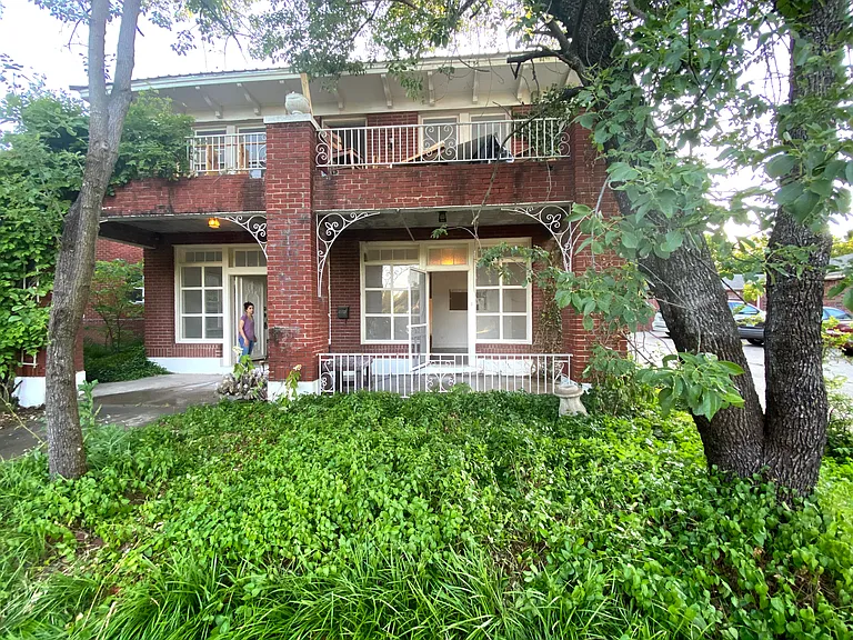 410 SW 4th Ave #B — Photo 10