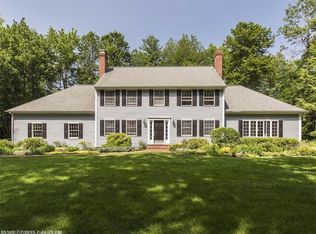 13 Maplewood Cir, Falmouth, ME 04105