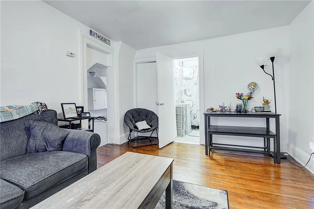 1 bed, 1.0 bath, 500 sqft, $1,250 — Photo 4