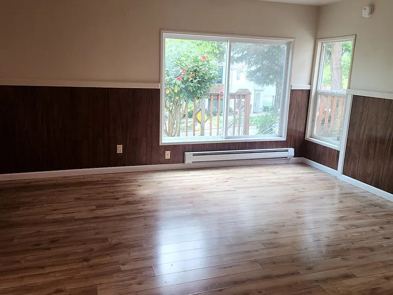 2015 15th Ave S #B — Photo 4