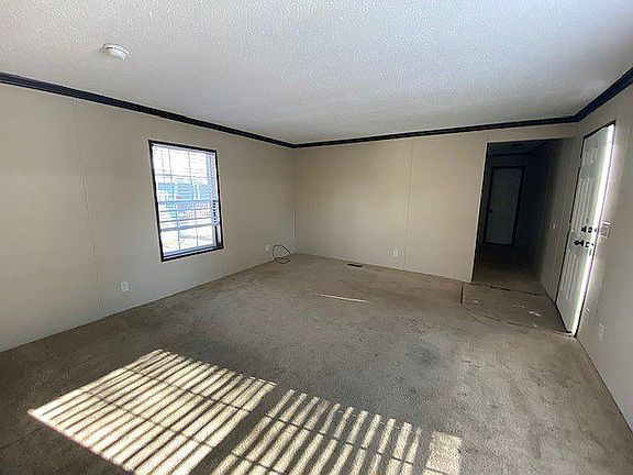 2nd image of 207 W Willow Oak Dr