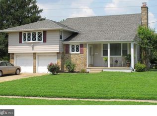 813 Heritage Rd, Cinnaminson, NJ 08077