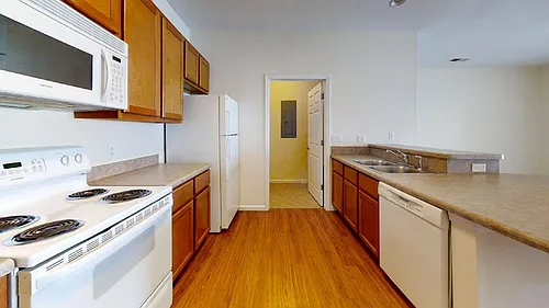 Windsor West | Specials Available Photo 1