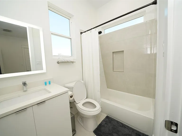 4607 Edmund St — Photo 15