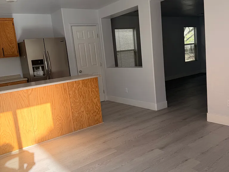 92 Peachtree Hill Ave — Photo 2