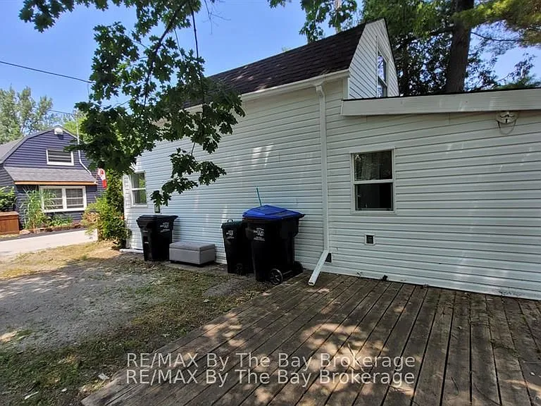 23 Glen St — Photo 2