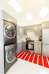 Sold by Isen & Company : Real Estate Advisors