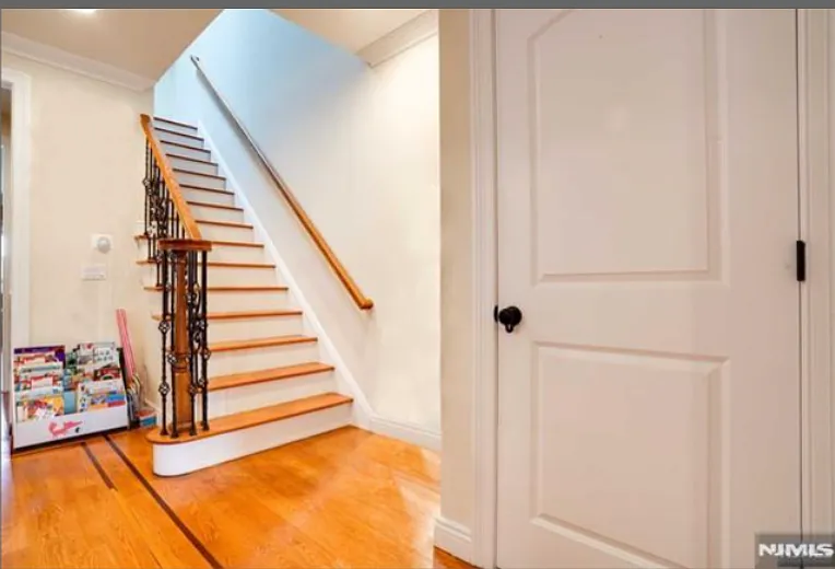 415 Westview Pl — Photo 7
