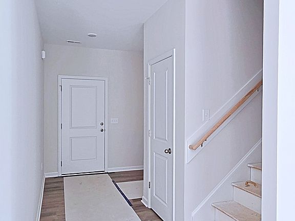 5th image of 367 Appaloosa Dr