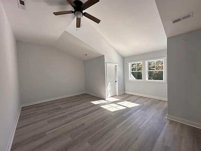 1426 Navaho Trl — Photo 10