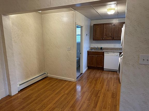 3rd image of 40 S Central St APT 2