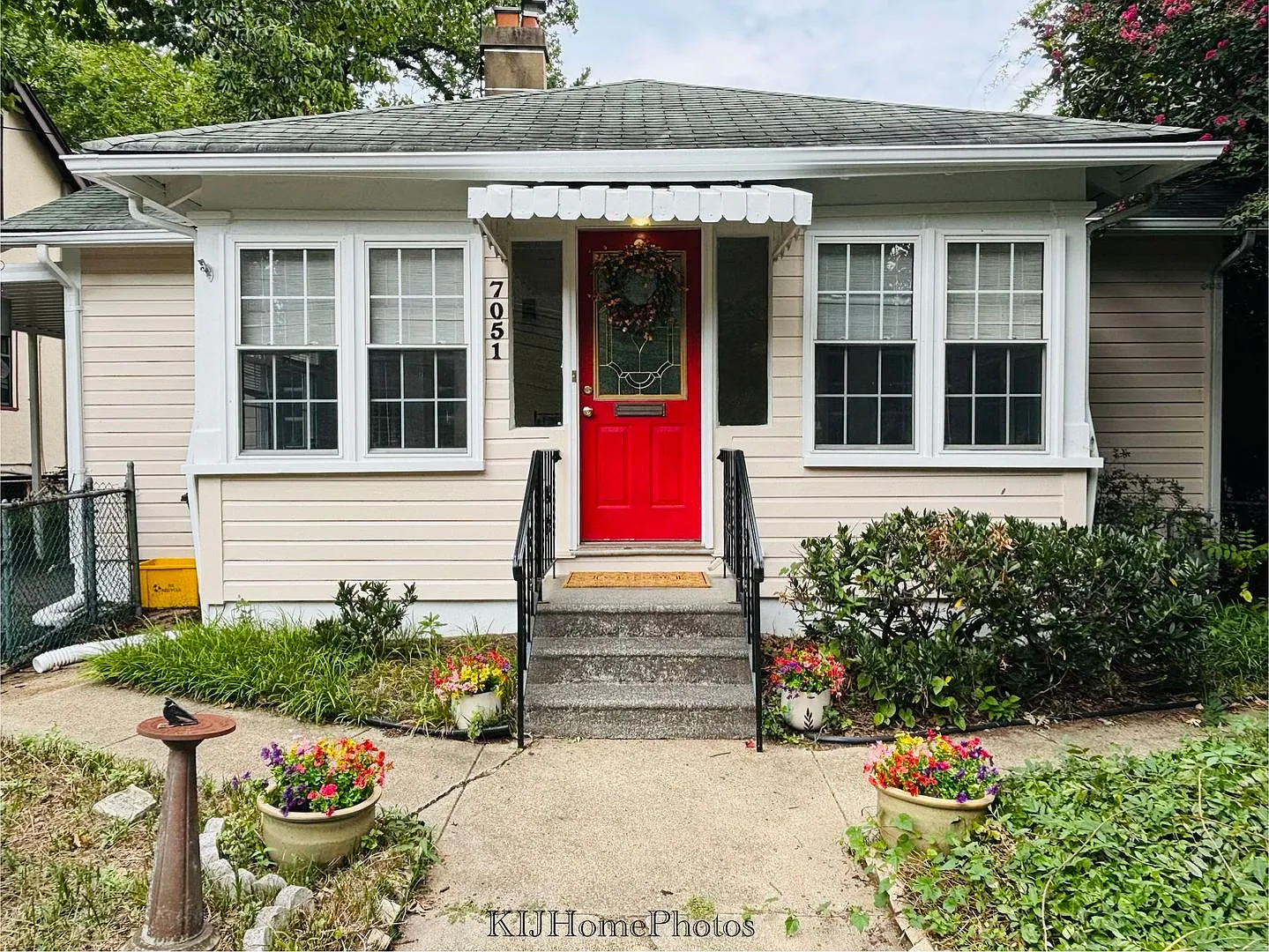 Charming 2BR/2BA Bungalow in Takoma Park — Photo 1