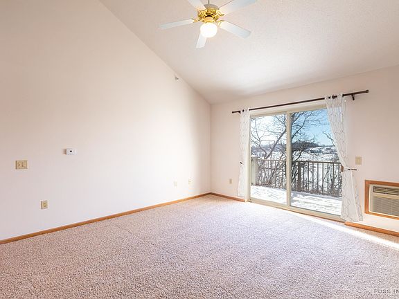 5th image of 7203 Mid Town Rd APT 305