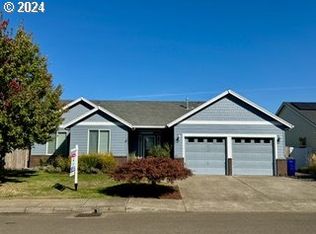 951 Coho St, Molalla, OR 97038