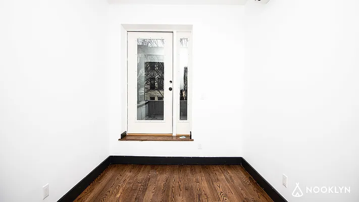 Rented by Nooklyn NYC LLC | media 24