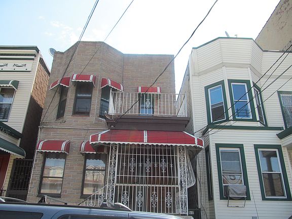 2nd image of 1152 Bryant Ave