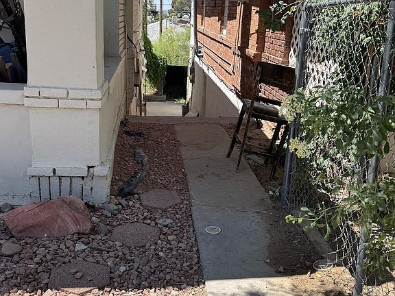 2nd image of 2318 Federal Ave #B