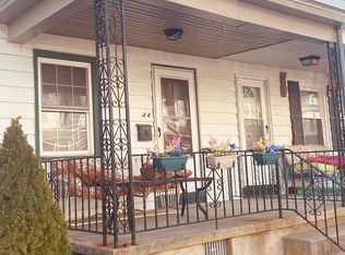 44 N 2nd St, Hamburg, PA 19526
