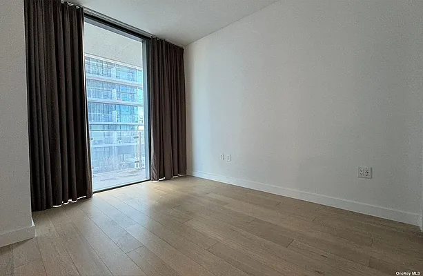 Sold by Chase Global Realty Corp | media 10