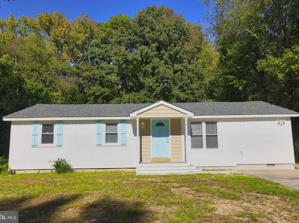 701 Mattox Ave, Colonial Beach, VA 22443